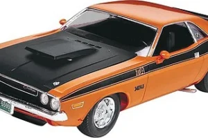 1970 Challenger 2'n 1 Plastic Model Kit