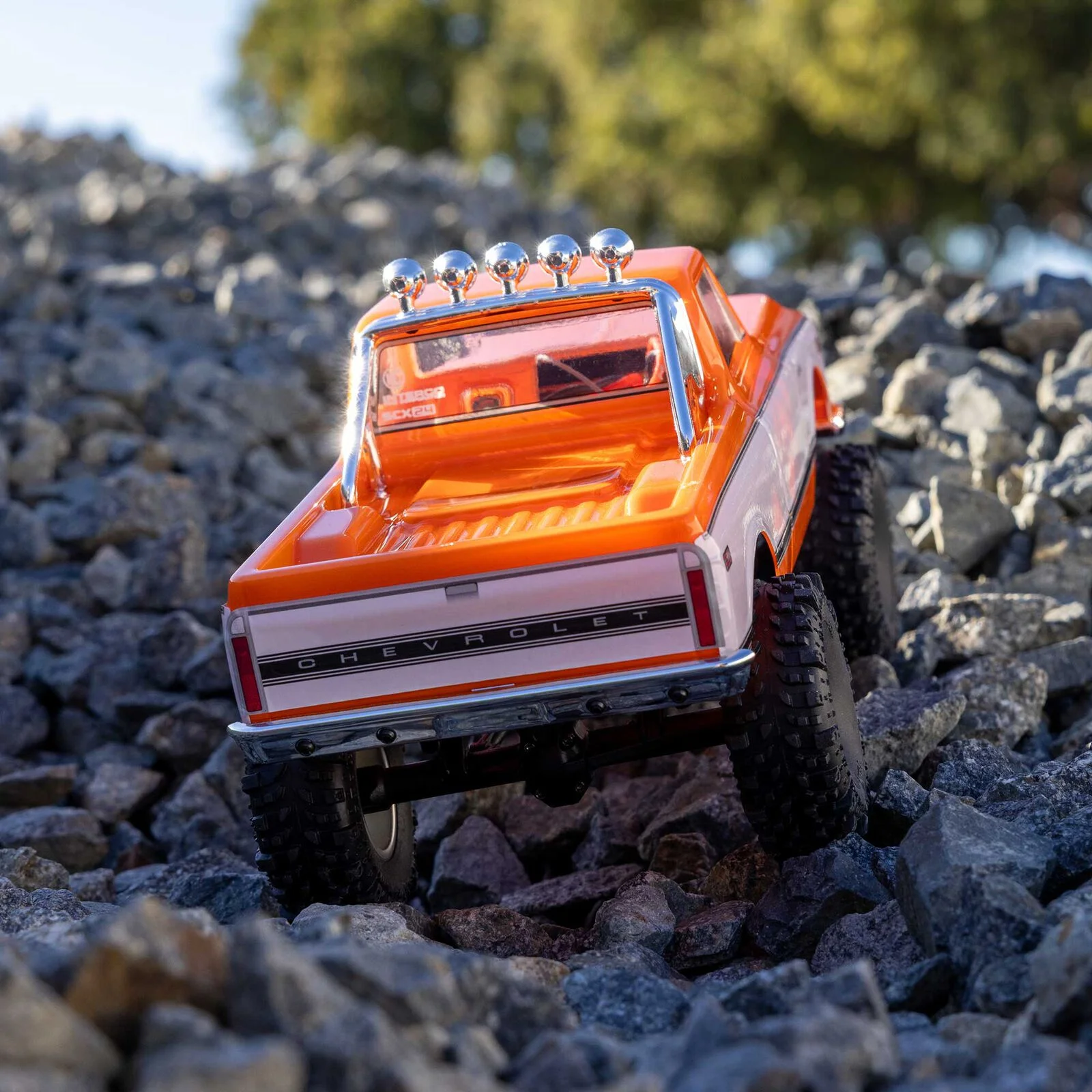 1/24 Axial SCX24 1967-1972 Chevrolet C10 - Image 9